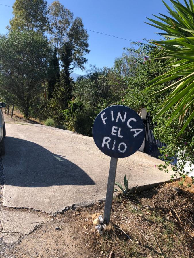 Finca El Rio, The Studio Self Catering With Pool And Hydrotherapy Jacuzzi Set In Beautiful Gardens, Гваро Экстерьер фото
