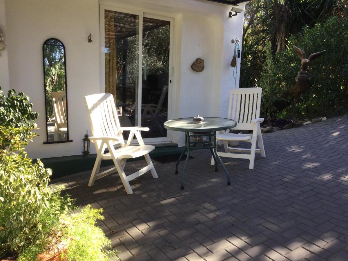 Finca El Rio, The Studio Self Catering With Pool And Hydrotherapy Jacuzzi Set In Beautiful Gardens, Гваро Экстерьер фото